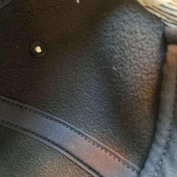 NEW Rare Lululemon fall winter hat cap reflectiv black white fleece lined baller - Picture 11 of 11